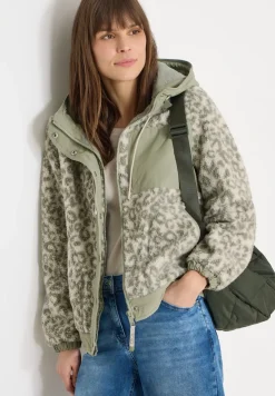 Veste à capuche