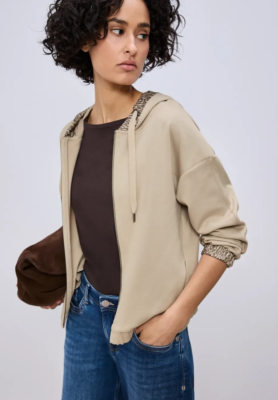 Veste à capuche