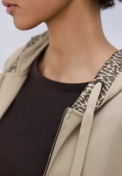 Veste à capuche