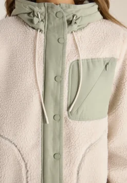 Veste à capuche