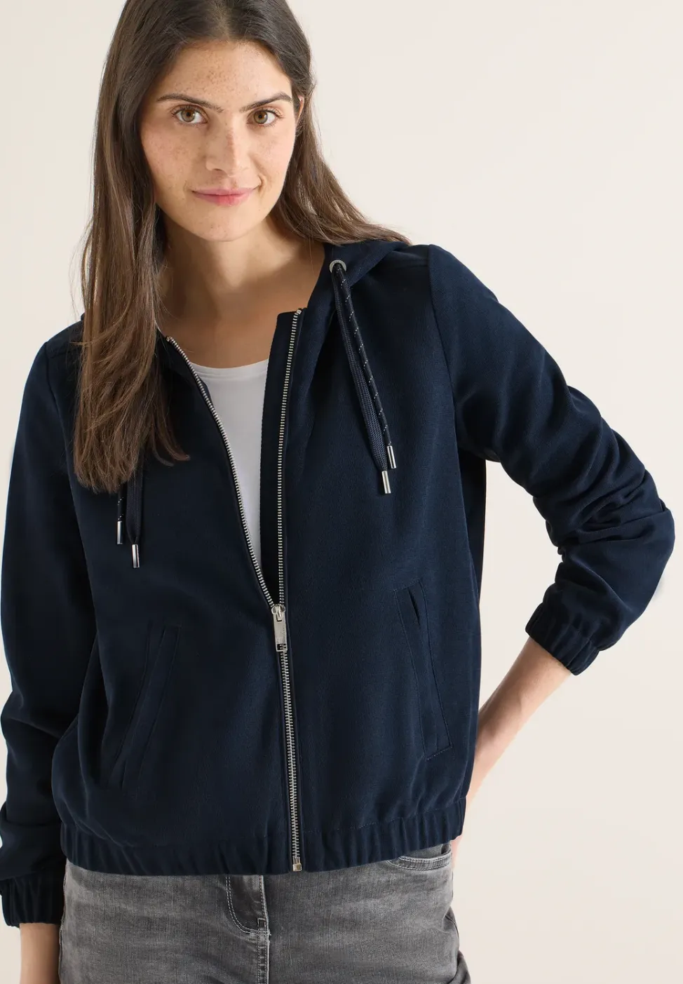 Veste à capuche