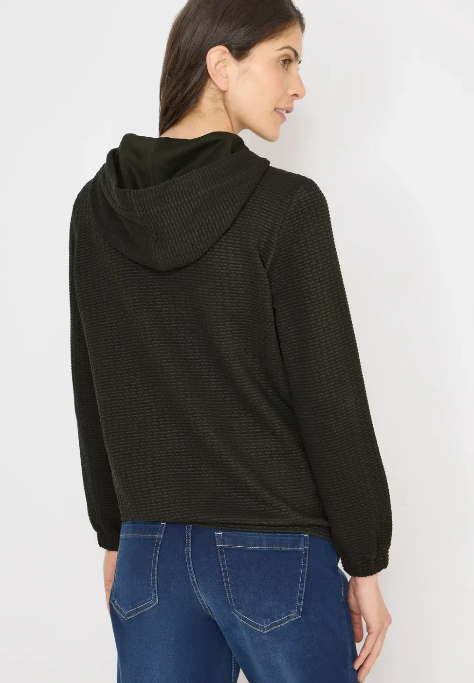 Veste à capuche avec structure