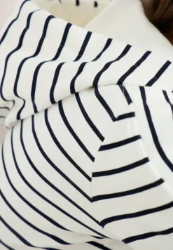 Veste à capuche rayée