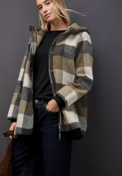 Veste à carreaux avec capuche