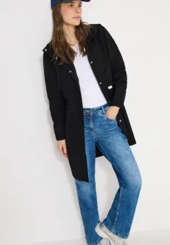 Veste à col montant
