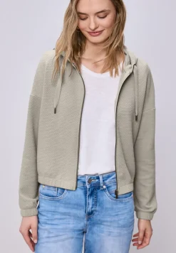 Veste courte à capuche