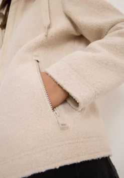 Veste courte effet laine