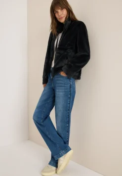 Veste courte en imitation fourrure