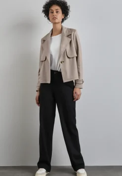 Veste courte en similicuir