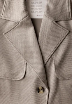 Veste courte en similicuir