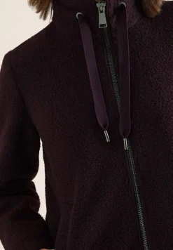 Veste courte en teddy