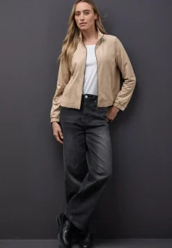Veste courte en velours