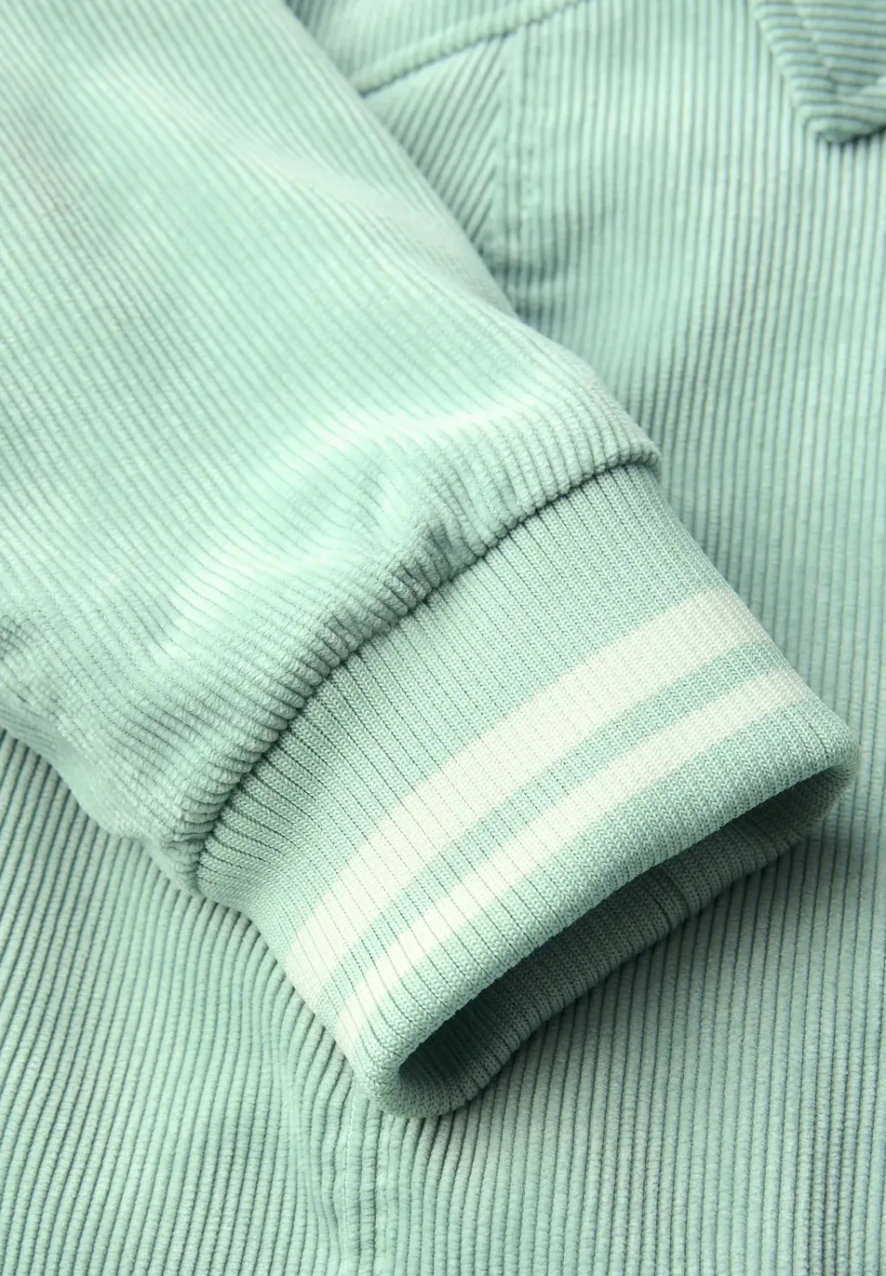 Veste courte en velours côtelé