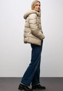 Veste courte matelassée