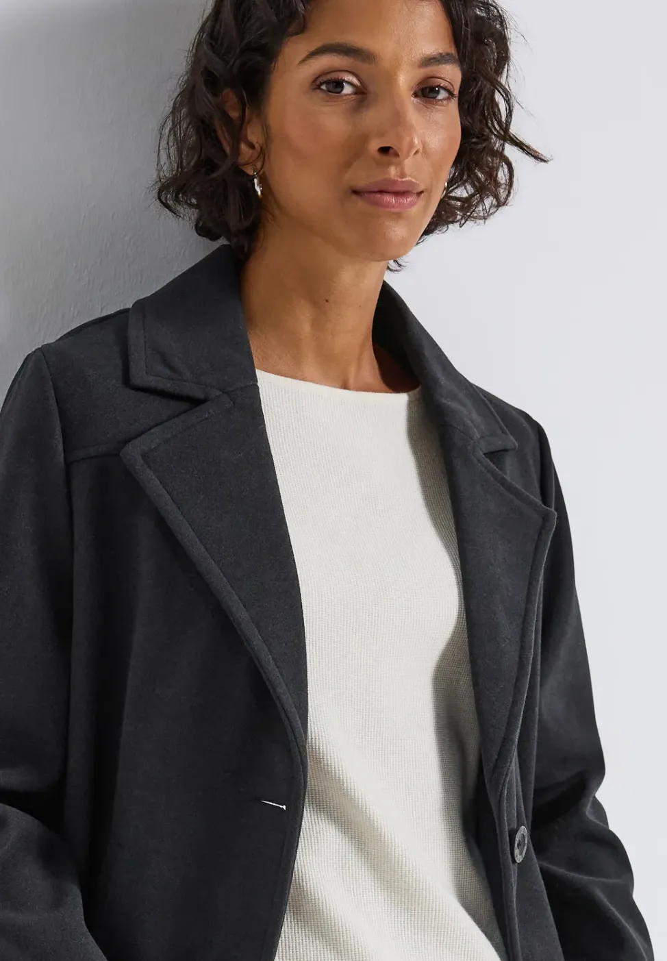 Veste courte à revers cosy