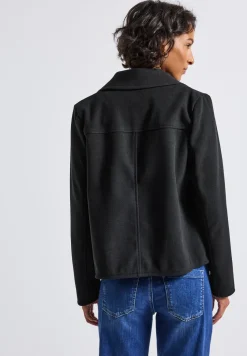 Veste courte à revers cosy