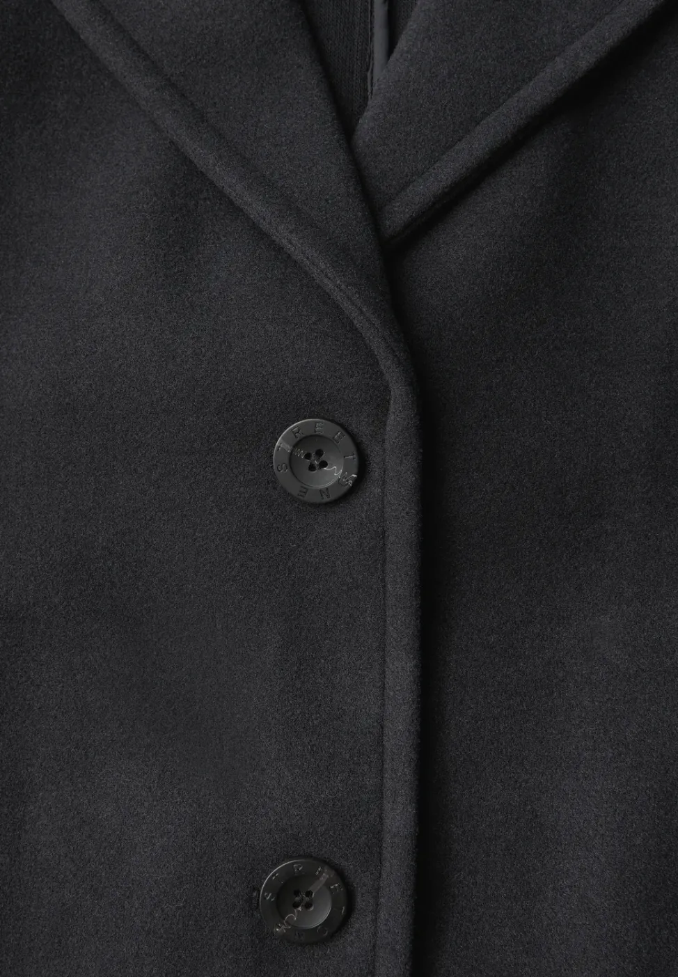 Veste courte à revers cosy