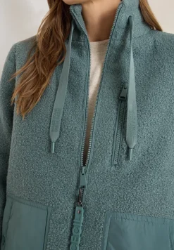 Veste douillette avec détails