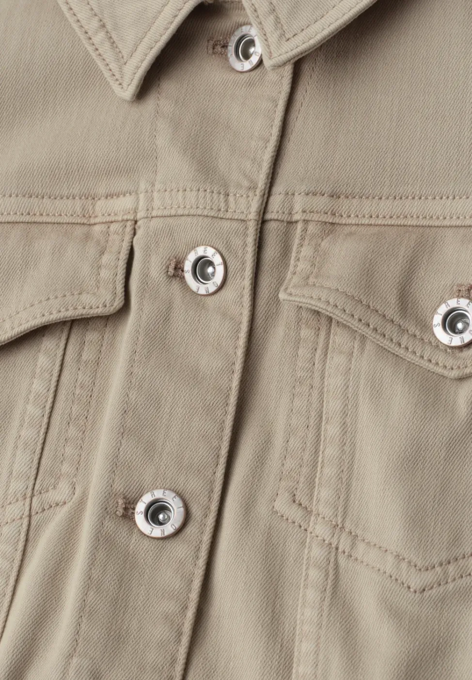 Veste en denim coloré avec poches