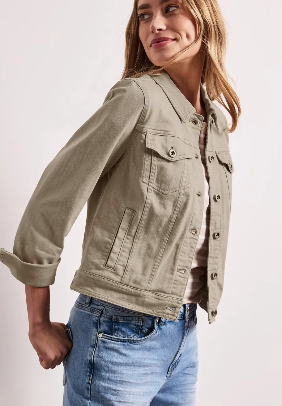 Veste en denim coloré avec poches