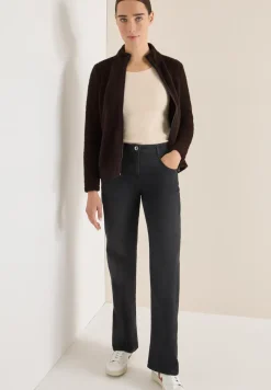 Veste en fil de plume