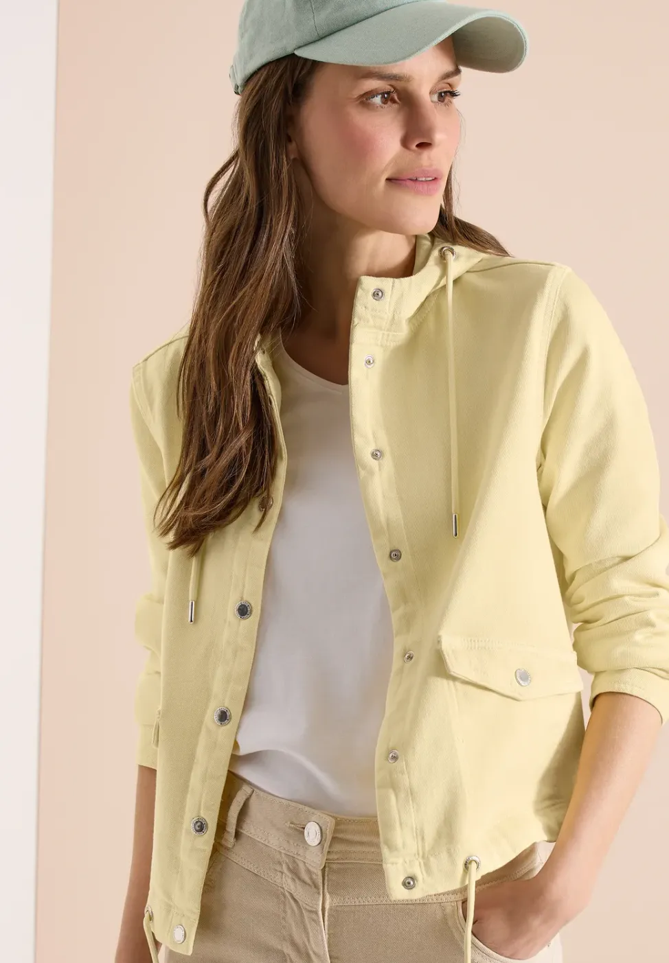 Veste en jean avec capuche et boutons
