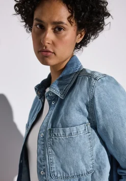 Veste en jean avec poches poitrine