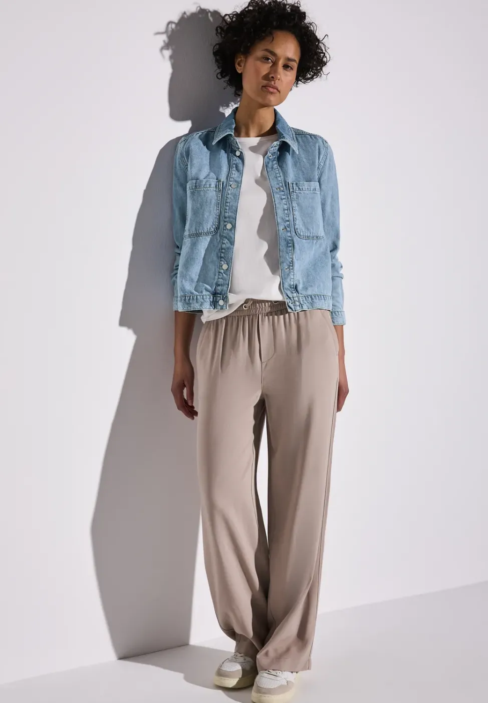 Veste en jean avec poches poitrine
