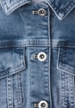 Veste en jean avec poches poitrine et boutons