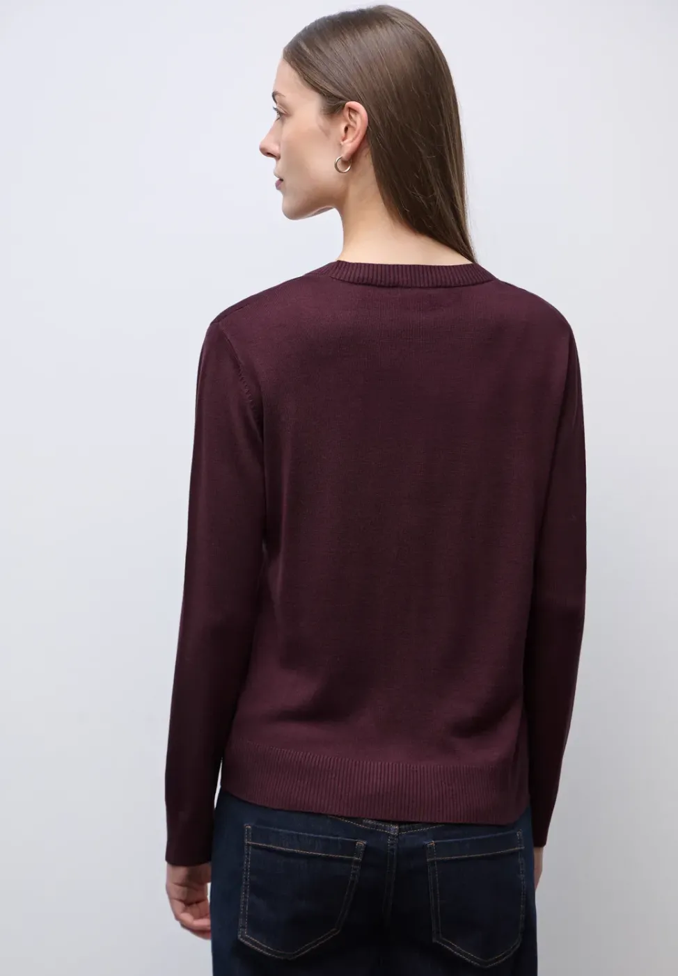 Veste en tricot avec col en V