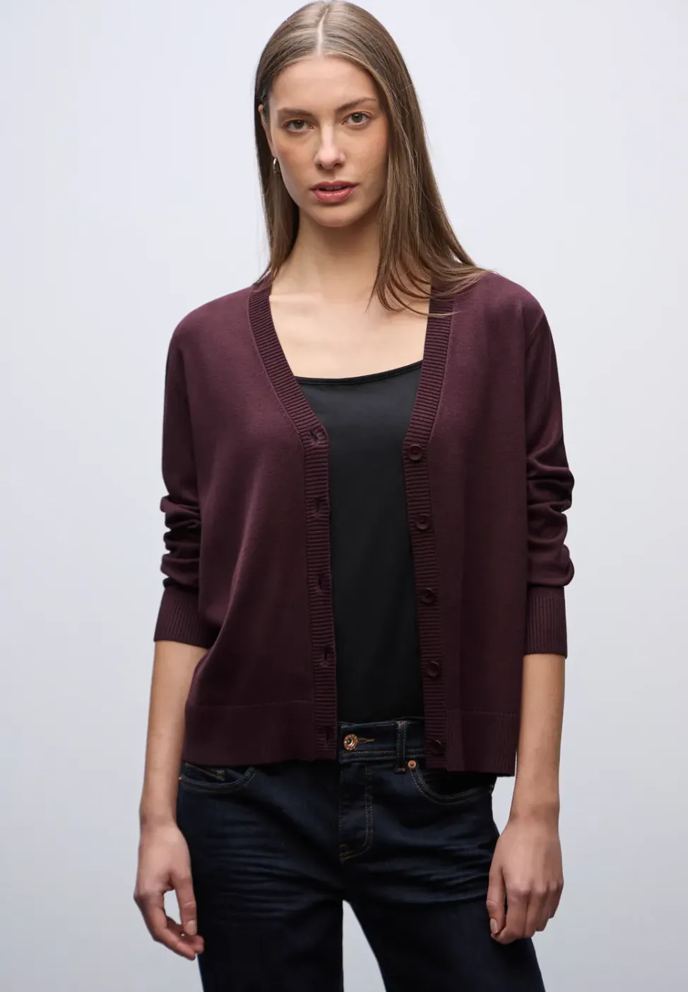 Veste en tricot avec col en V