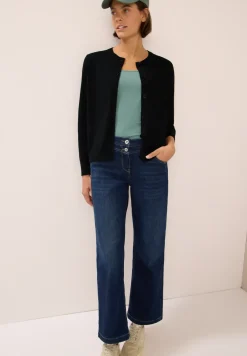Veste en tricot avec patte de boutonnage