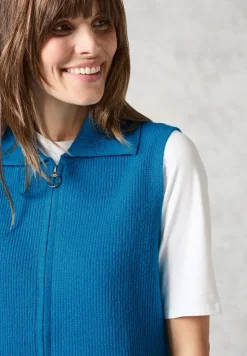 Veste en tricot sans manches