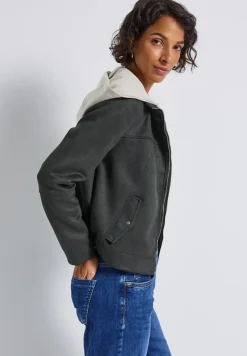 Veste en velours avec capuche