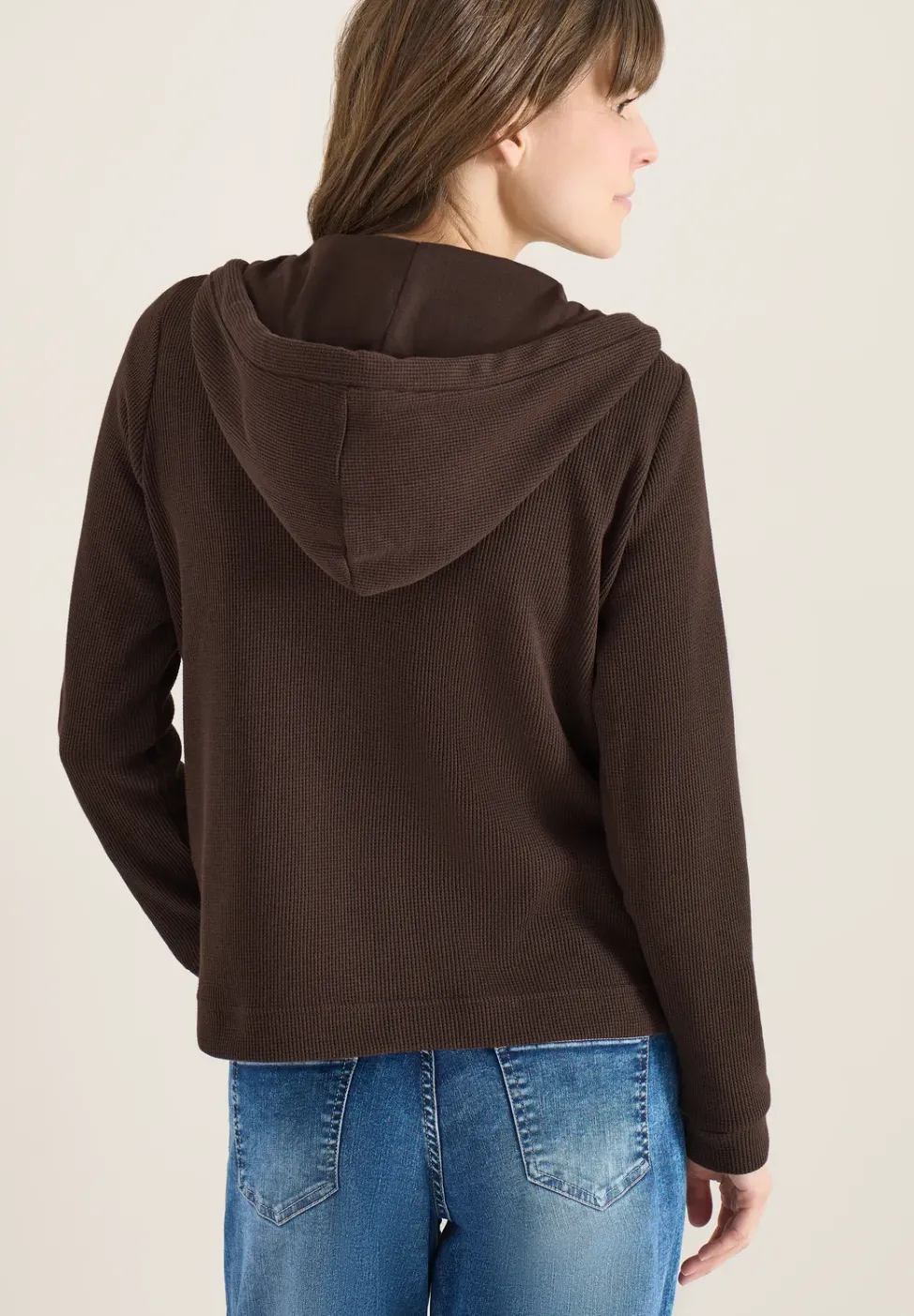 Veste à manches longues avec capuche et poches
