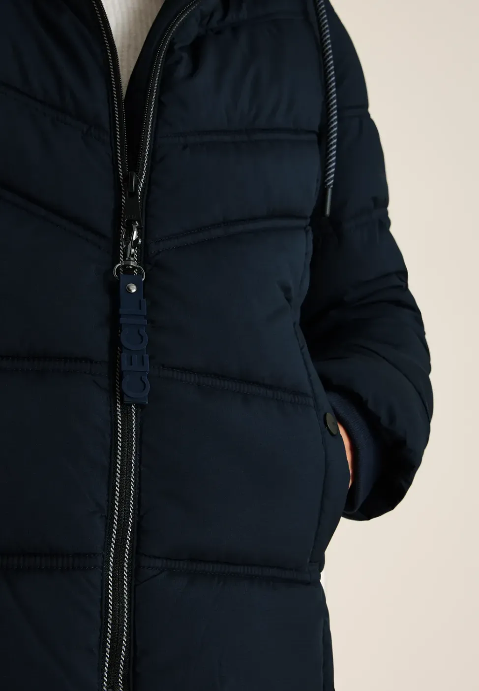 Veste matelassée avec capuche