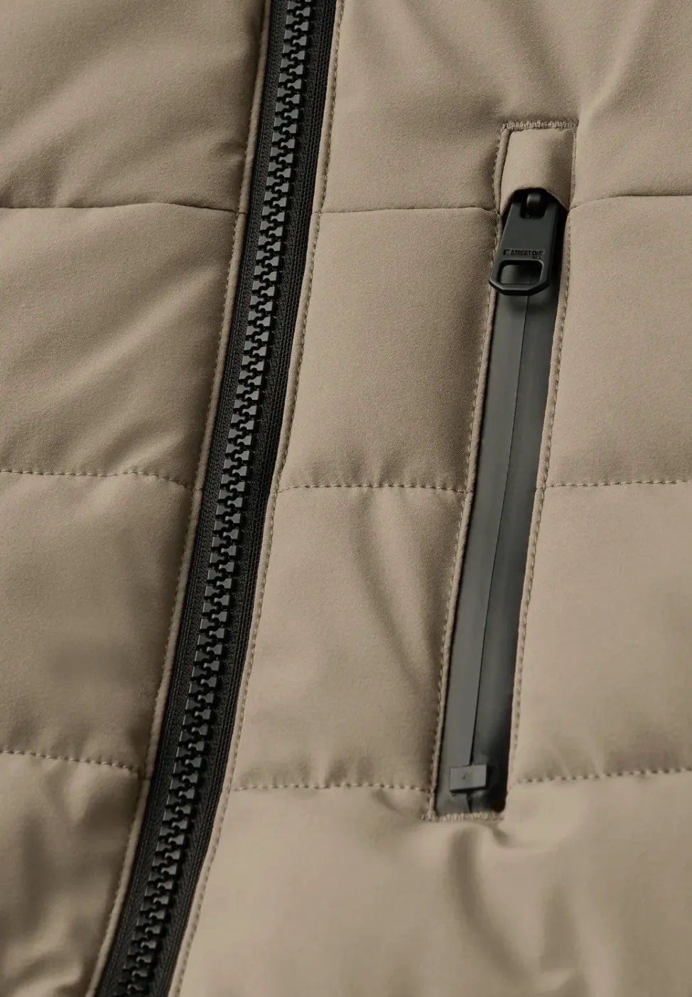 Veste matelassée avec col montant