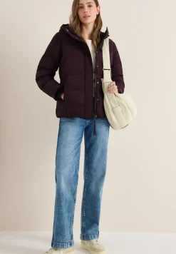 Veste sportive avec capuche