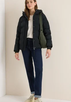 Veste sportive avec capuche