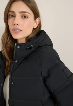 Veste sportive avec capuche