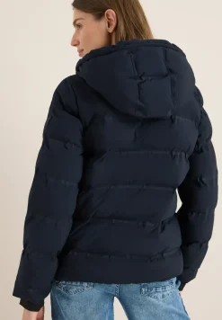 Veste sportive avec capuche