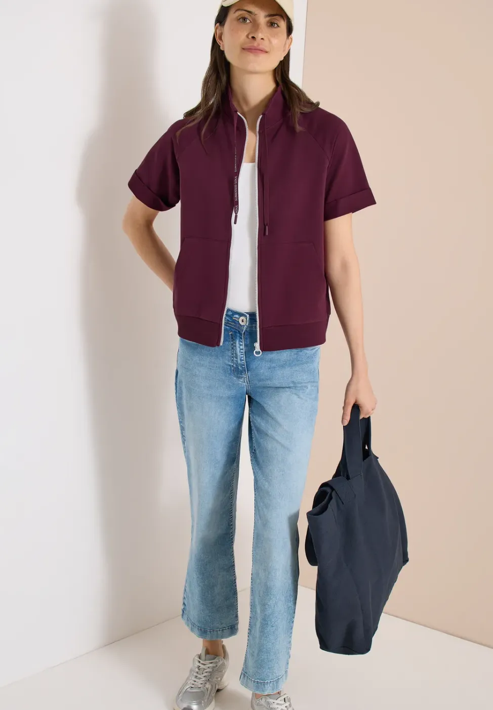 Veste sweat à manches courtes avec fermeture éclair