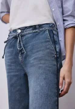 Wide Legs Jeans avec détail de ceinture