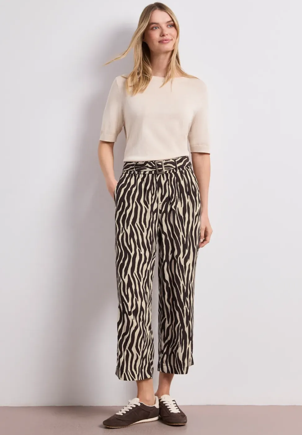 Wide Legs pantalon avec détail de ceinture